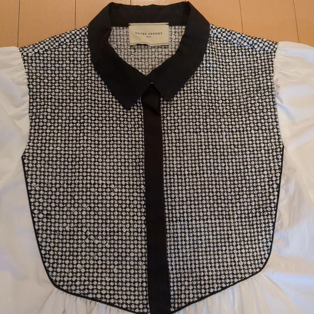 momoユナイテッドアローズ　エンブロイダリーコンビショートスリーブブラウ