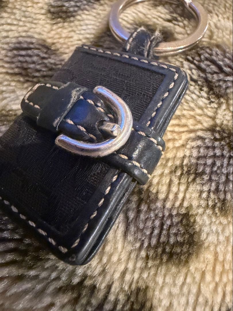COACH レザーキーホルダー
