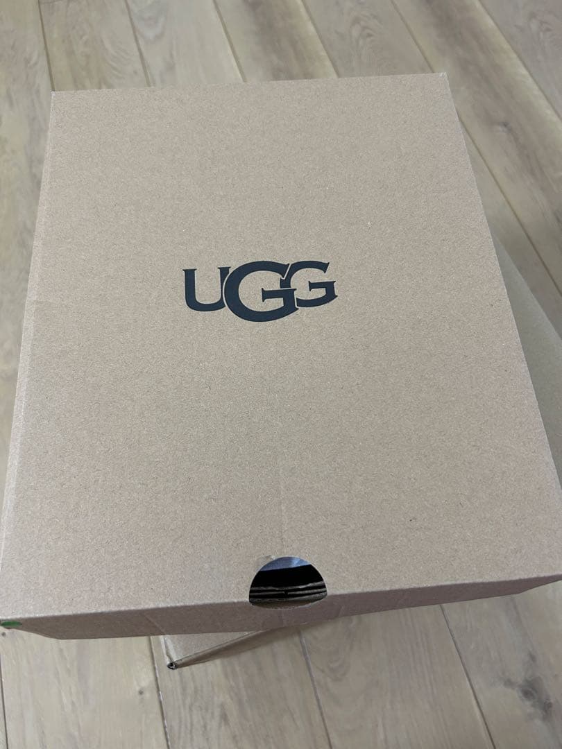 UGG Taelan Lace Up（テイランレースアップ）黒 23.5cm