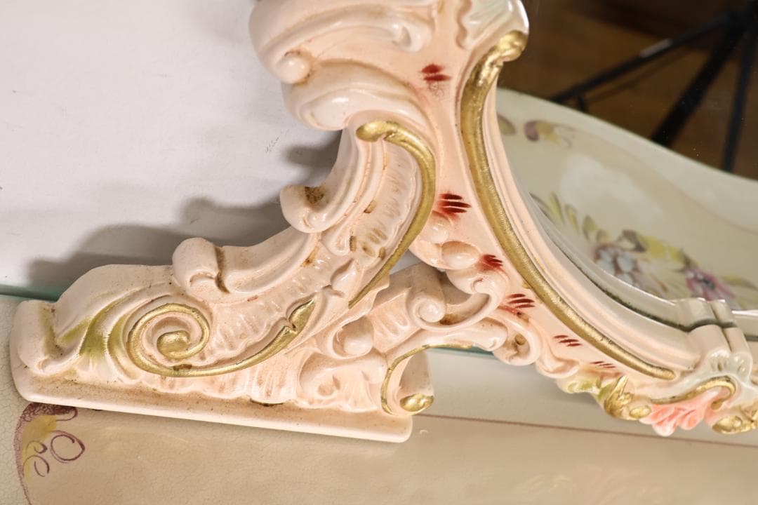 いちご屋　ロココ調　ウォールミラー　壁掛け鏡　アンテーク調　ハンドペイント