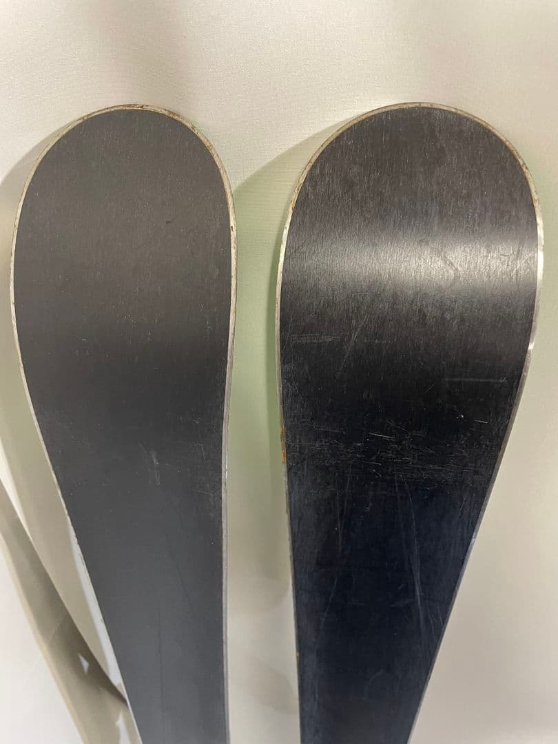 ジュニア用スキー板swallow130ストック100付き