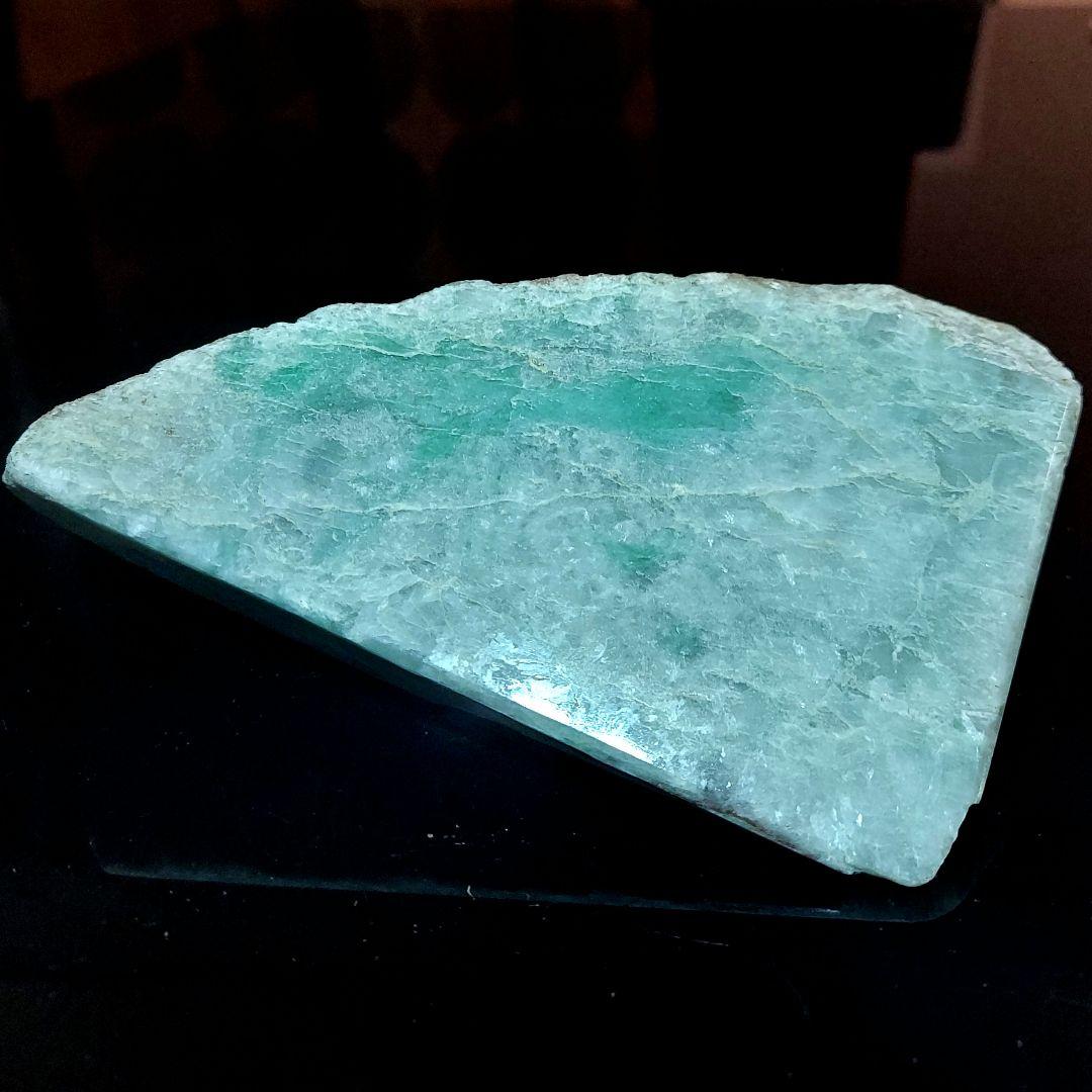スッキリしたグレーが綺麗✨ 大きな本翡翠 JADEITE 原石 表面磨き 531