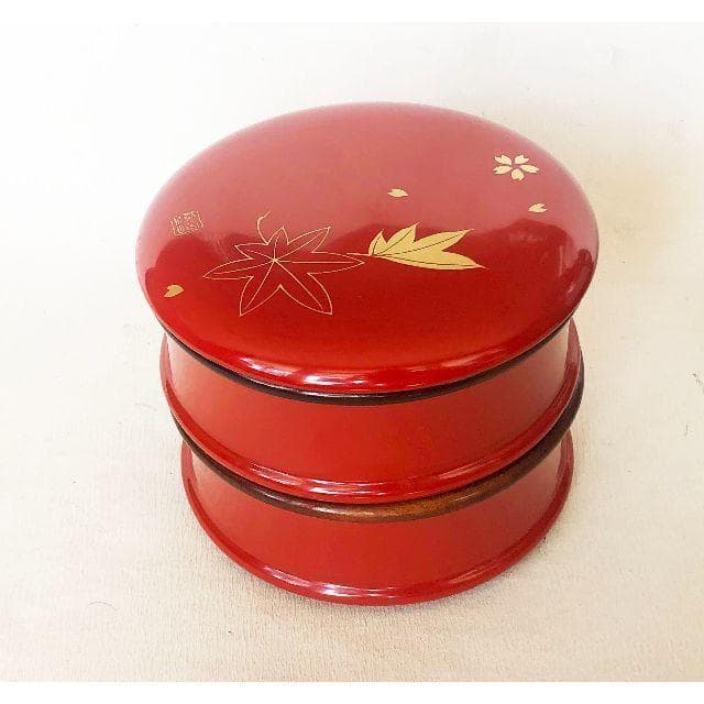 木製 重箱 本漆塗 春秋蒔絵つづみ型 丸二段重 5寸15cm朱塗内すり漆 弁当箱