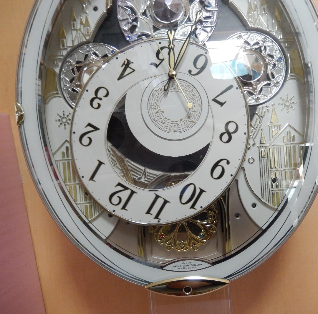 電波カラクリ時計 スモールワールドノエルN