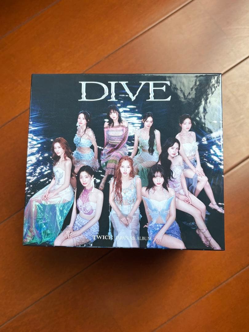 TWICE DIVE BOX 777セット限定