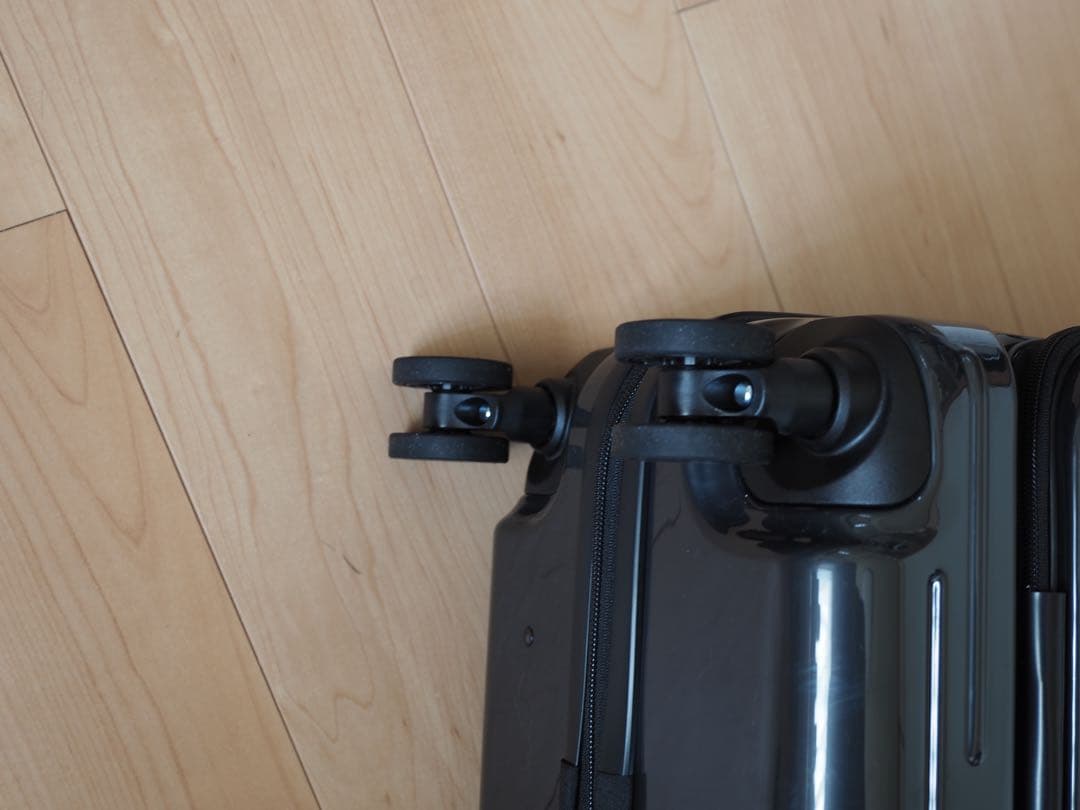 ACE グレー 中型キャリーケース33L