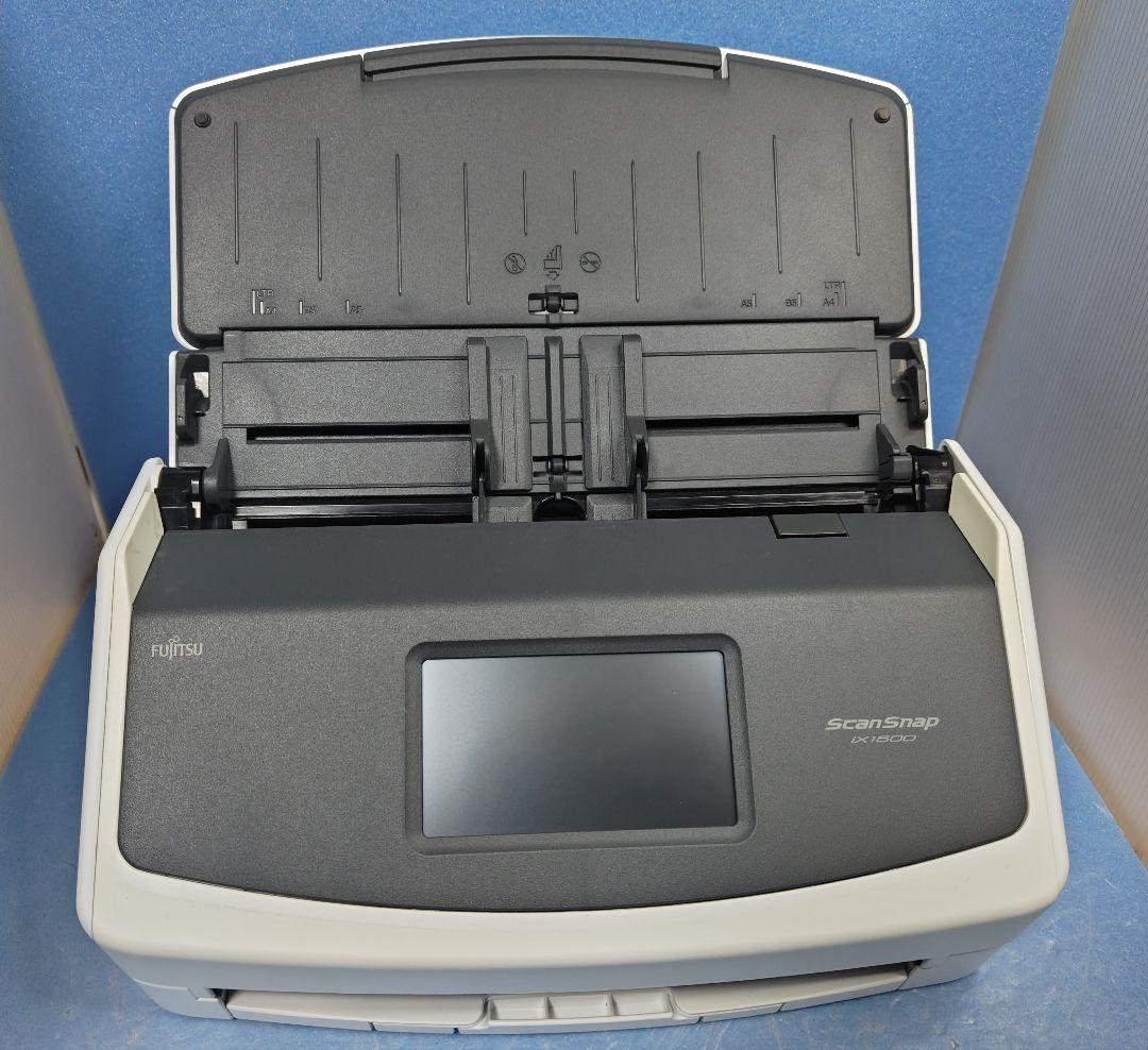 たまった書類を一気にスキャン 富士通 ScanSnap iX1500（白）