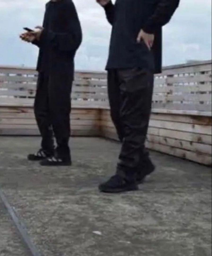 COMOLI コモリ John別注 レザードローストリングパンツ　3