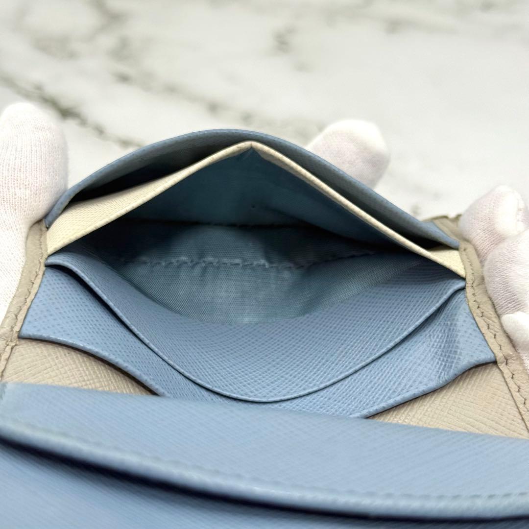 PRADA プラダ 二つ折り財布 サフィアーノ レザー グレージュ