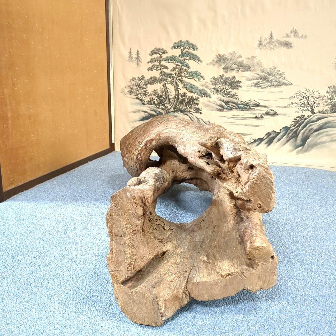 ユニークな天然木の置物 巨大オブジェ 高さ約80cm
