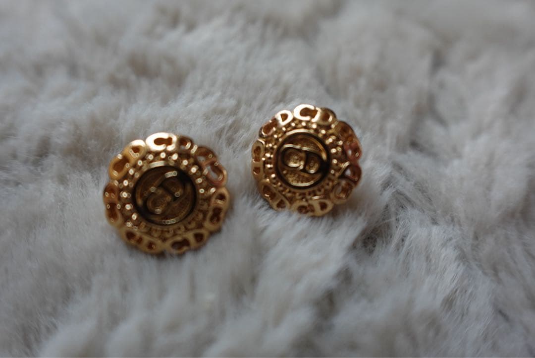 ディオール　ヴィンテージピアス　キャッチなし フラワースタッドピアス