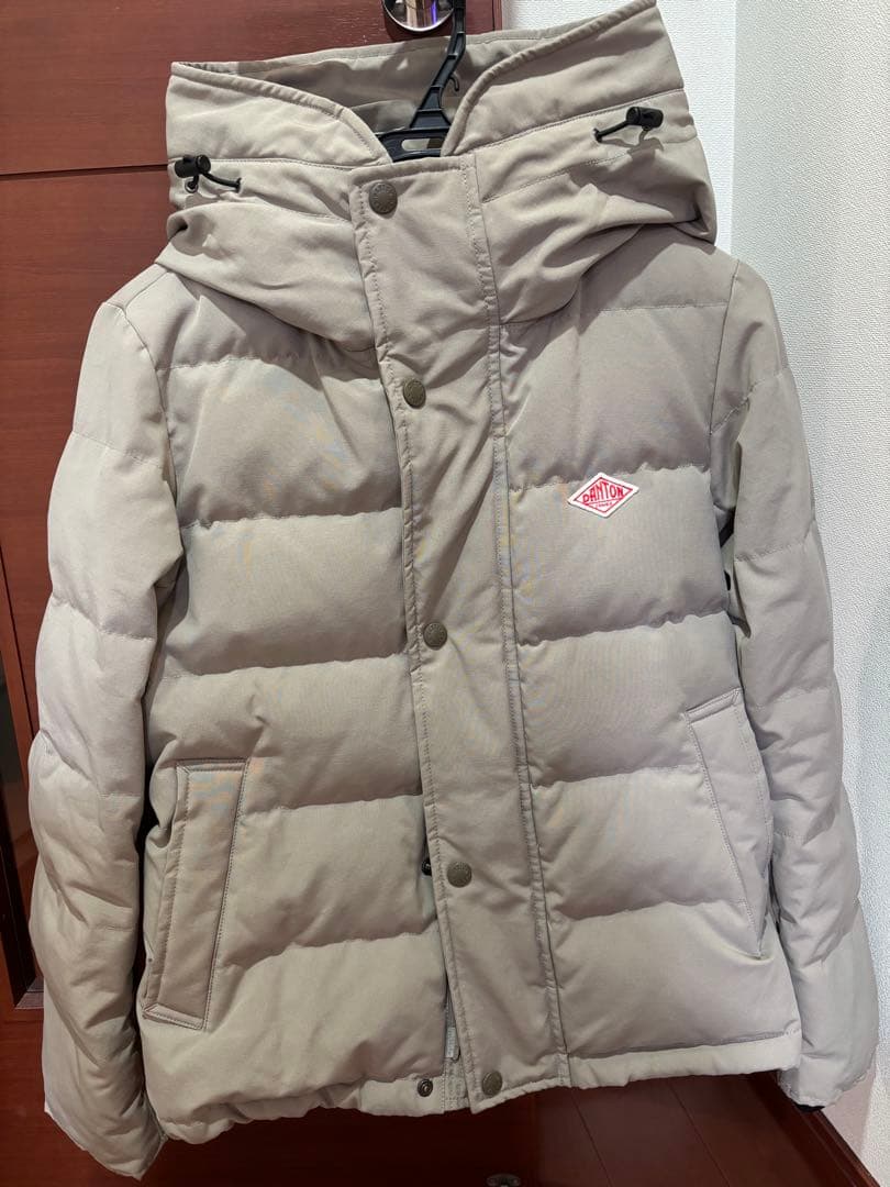 ダントン　サイズ34フード付きダウンジャケット　グレージュ