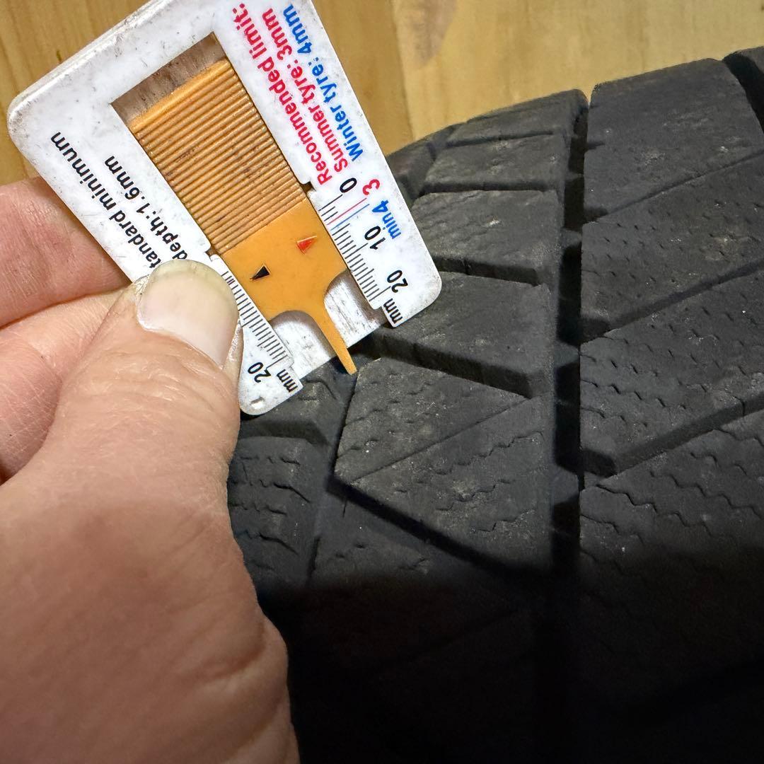 ブリヂストン VRX3 スタッドレスタイヤ 225/45R18