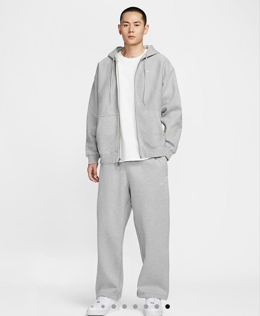 Nike solo swoosh 上下セット　パーカーM パンツS