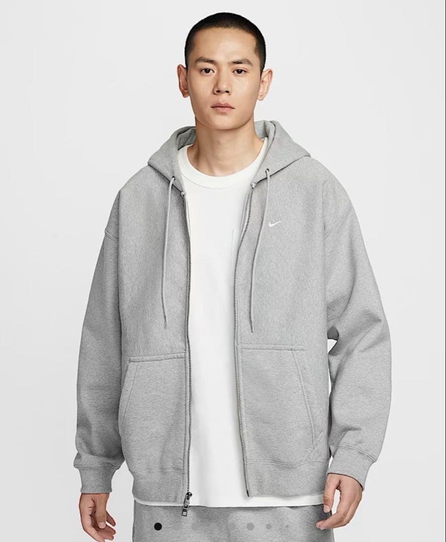 Nike solo swoosh 上下セット　パーカーM パンツS