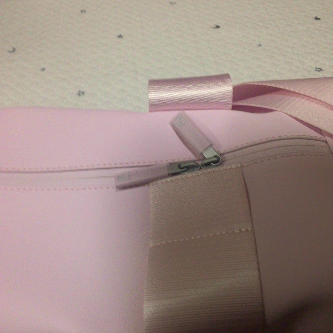 ピンク 旅行バッグ ジッパー付き