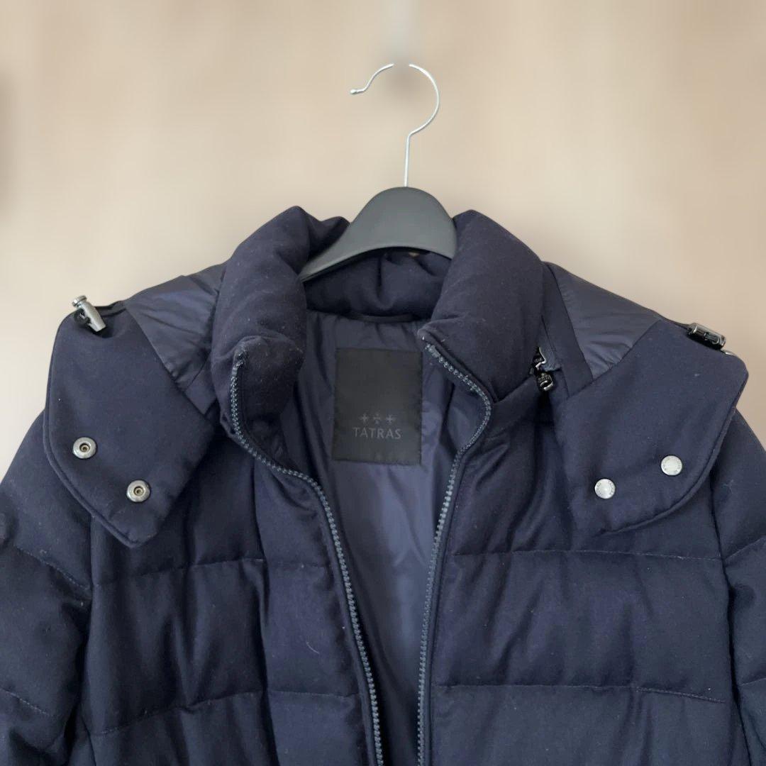 【美品】タトラス LAVIANA ダウン ネイビー 03 Lサイズ