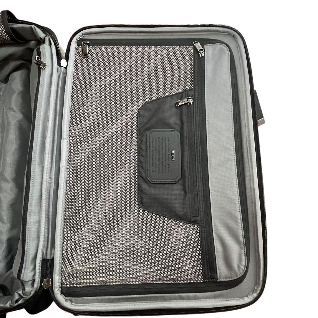 TUMI ALPHA Xインターナショナル・デュアル・アクセス　　キャリーケース