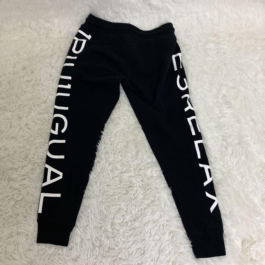 【美品】1PIU1UGUALE3 RELAX 黒　ロゴ　パーカー　セットアップ