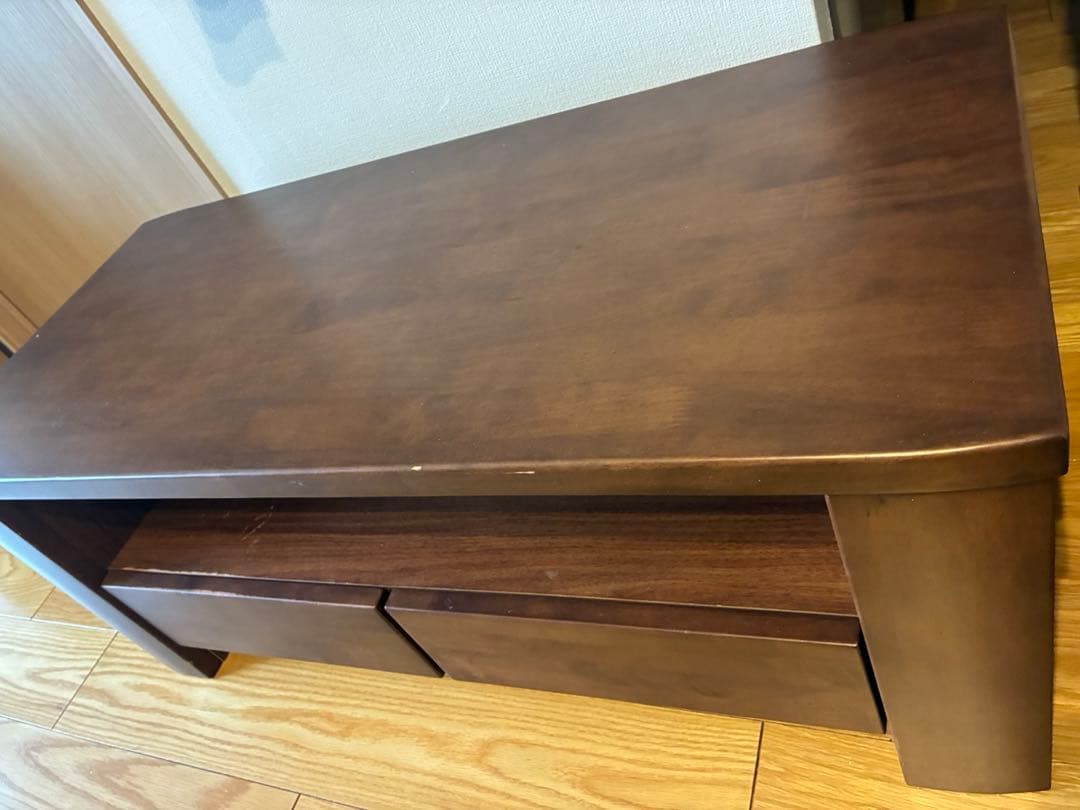 天然木のセンターテーブル