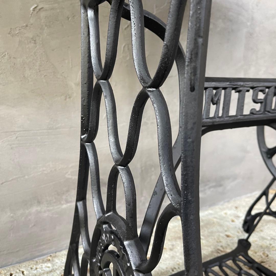 アンティークミシン脚テーブル　【MITSUI】 足踏みミシン　網目　レトロ雑貨