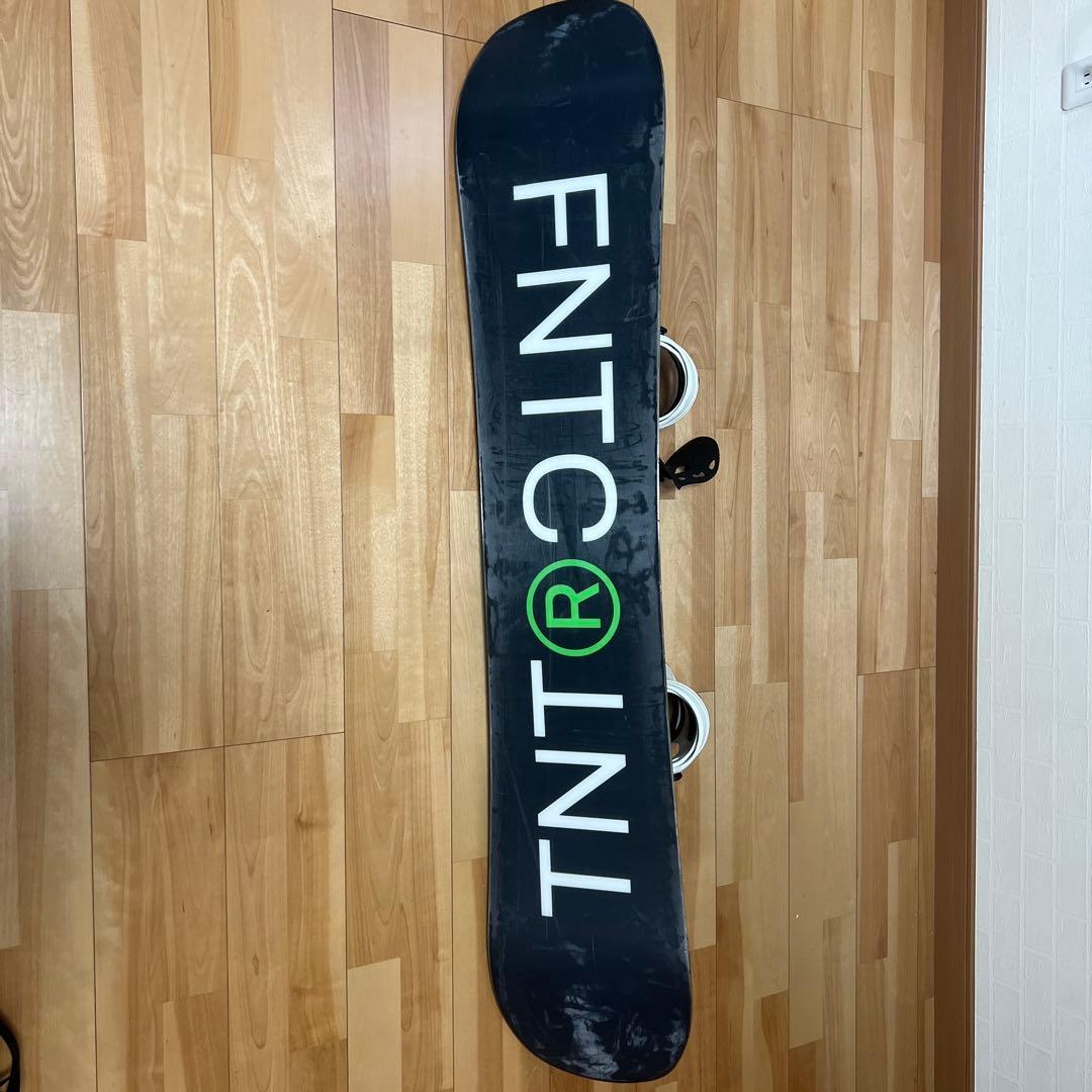 FNTC TNT スノーボード バインディング付き