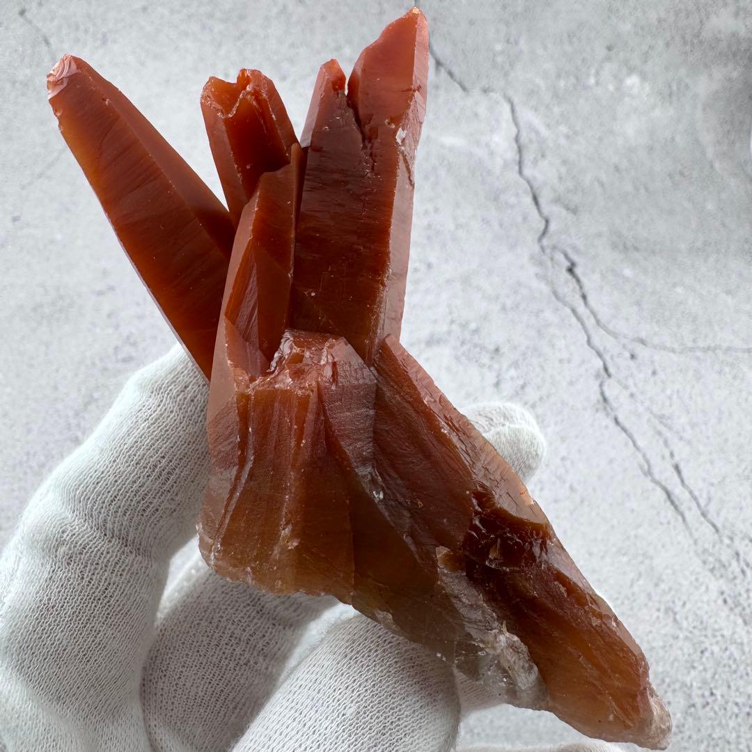 G-61マダガスカル産 赤水晶 クラスター 天然石　レッドクォーツ 希少原石