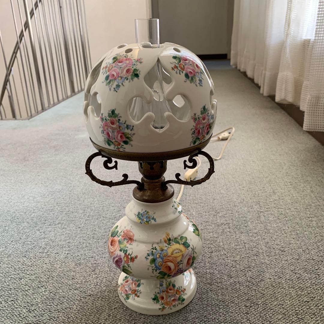 イタリア製　陶器テーブルランプ