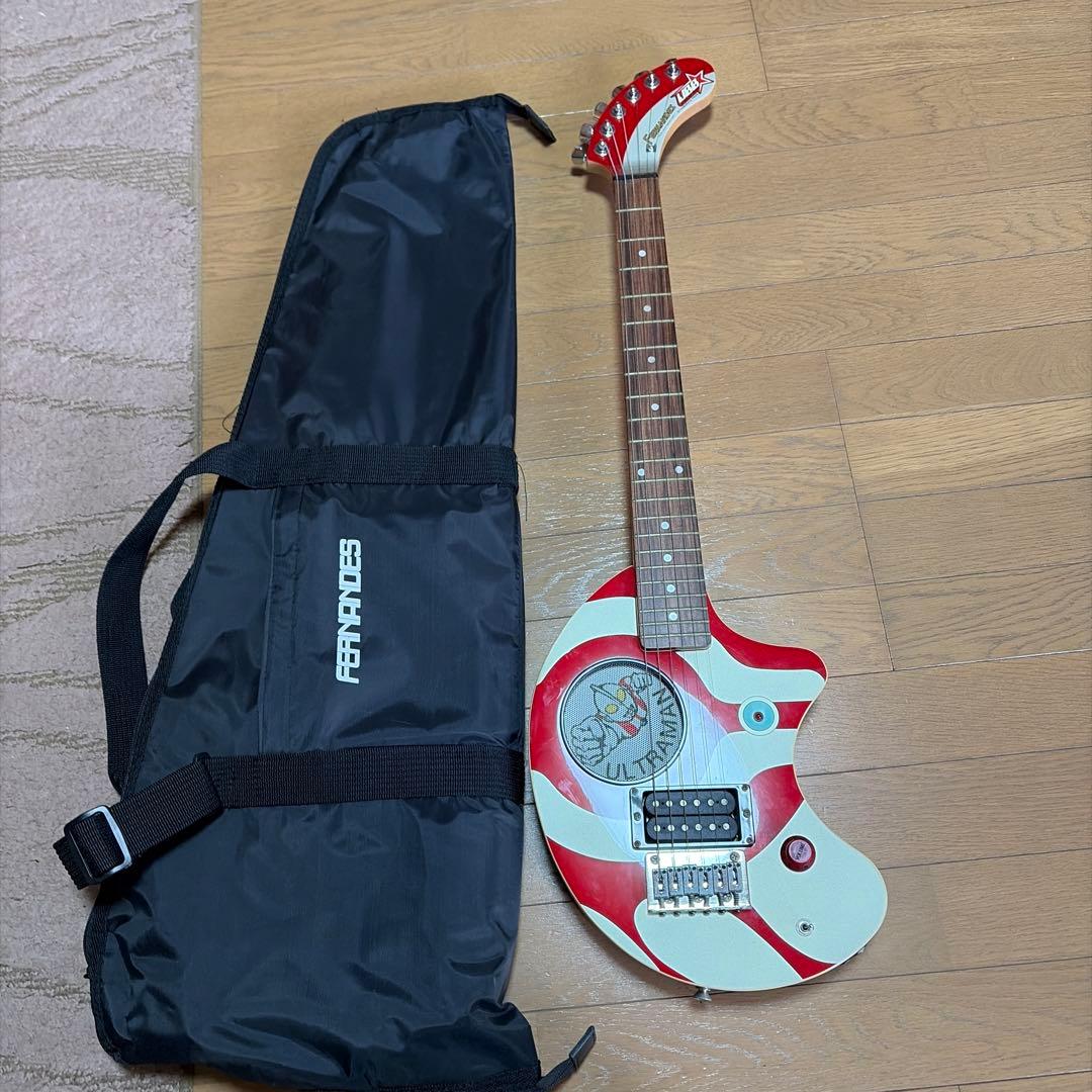 ウルトラマンFERNANDES UBB 赤白ストライプ エレキギター　ZO-3