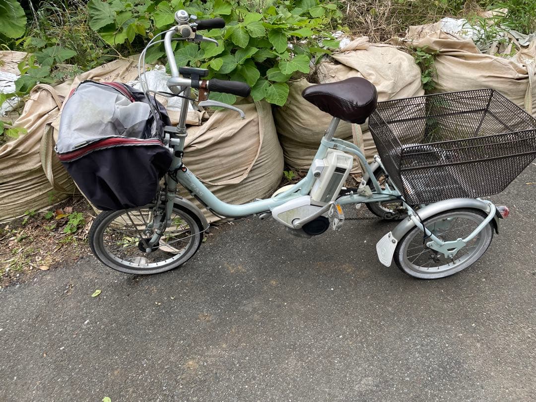 川崎市宿川原から〜　3輪電動自転車