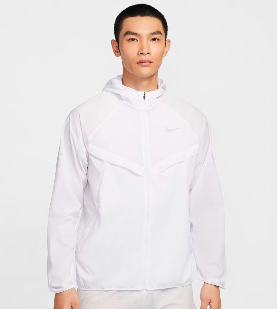 NIKE ストライド　メンズ レペル UV ランニングジャケット