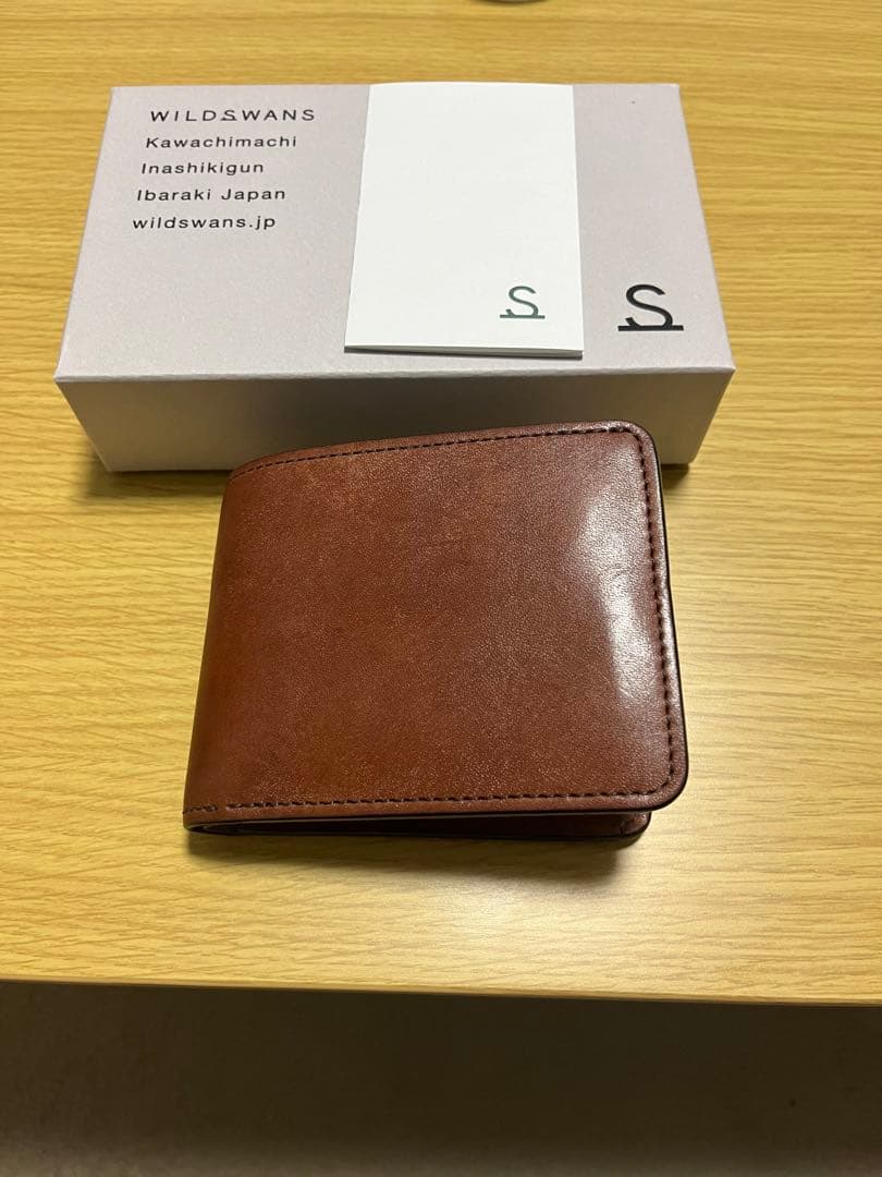 WILD SWANS 二つ折り財布 フルグレイン　グラウンダー