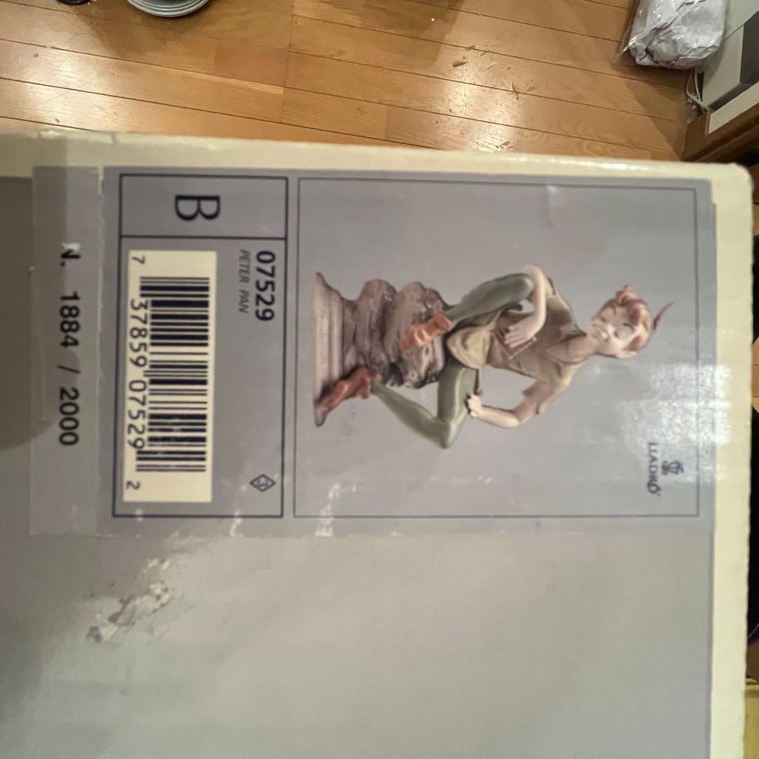 限定　2000体　リヤドロ　ピーターパン　ディズニー　コラボ　人形　陶器　置物