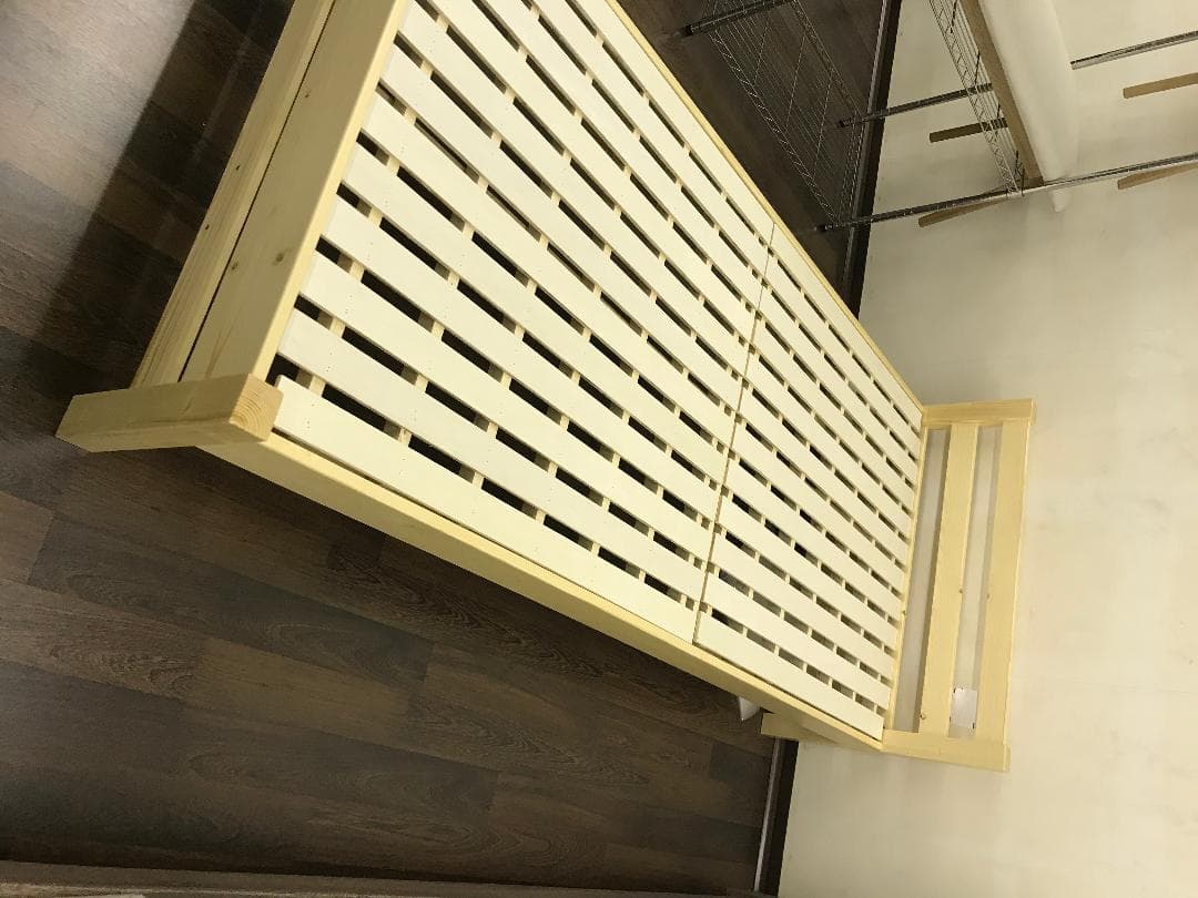 コイルマットレスとベッドフレームのセット