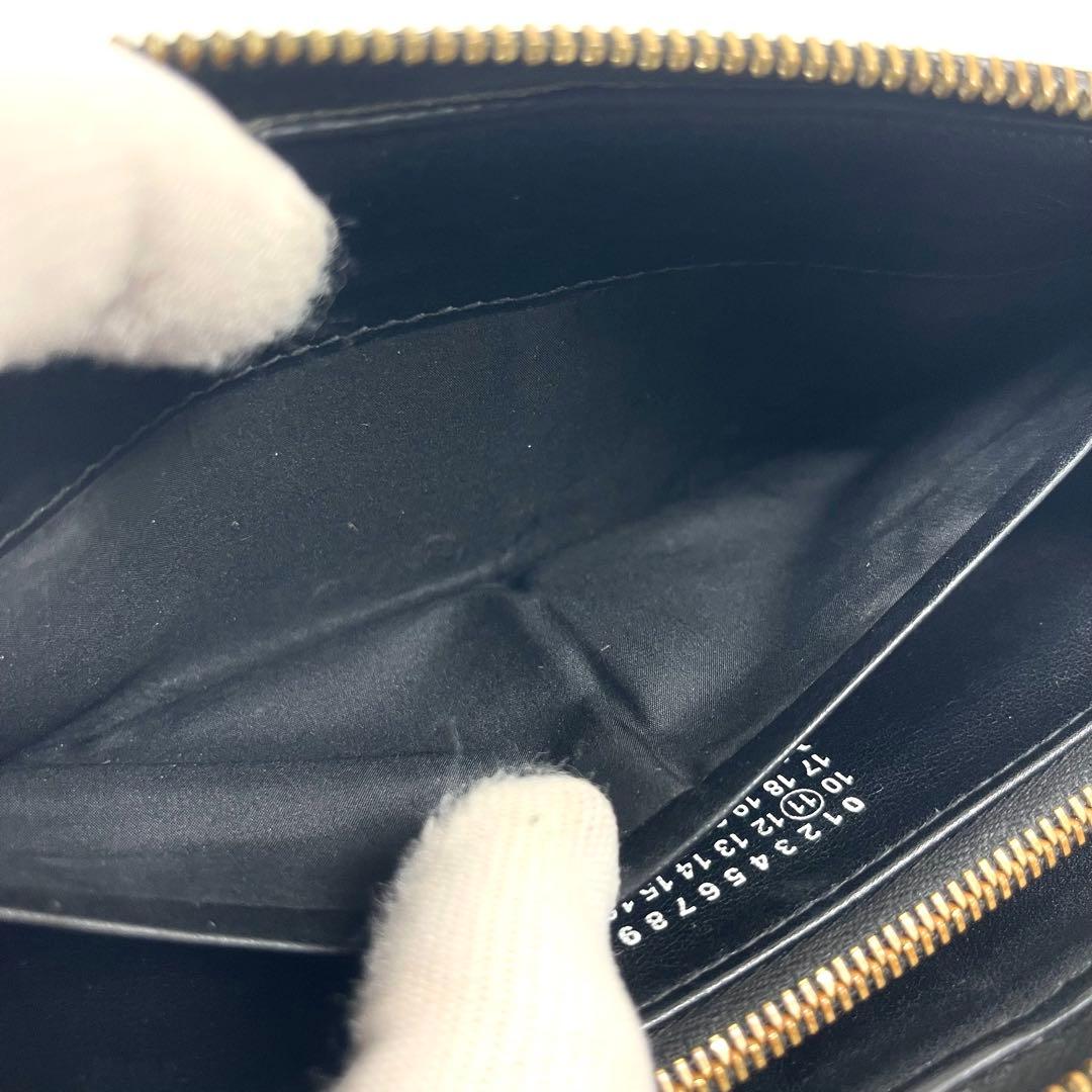 メゾンマルジェラ　長財布　ラウンドファスナー　本革　ブラック　ステッチ　ロゴ