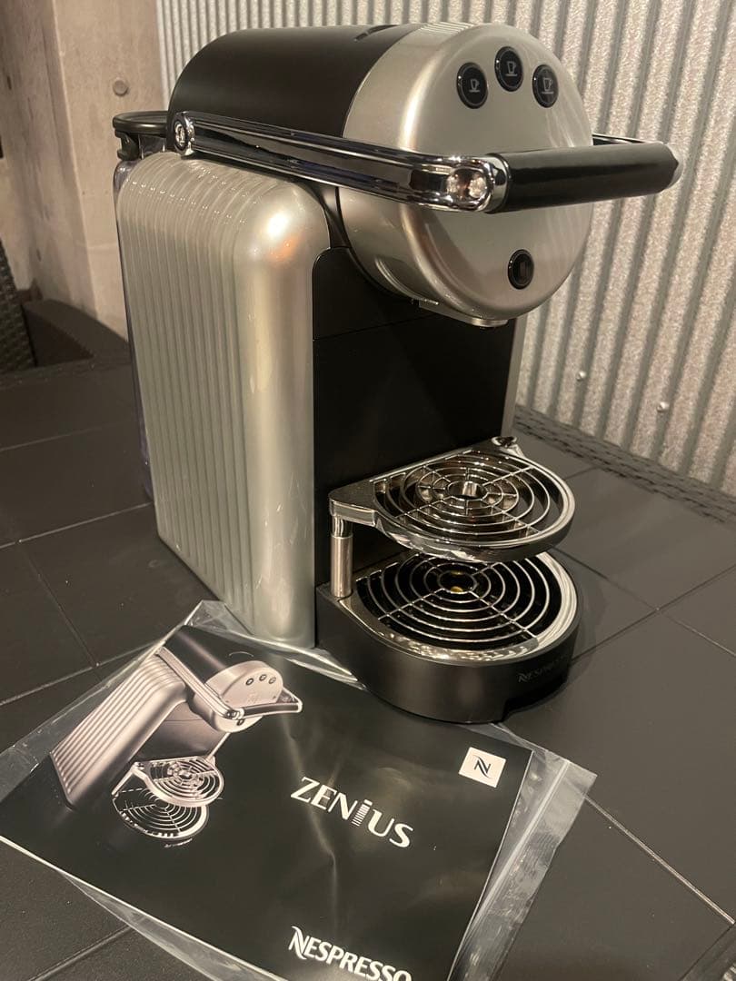 Nespresso Zenius エスプレッソマシン最終値下げ