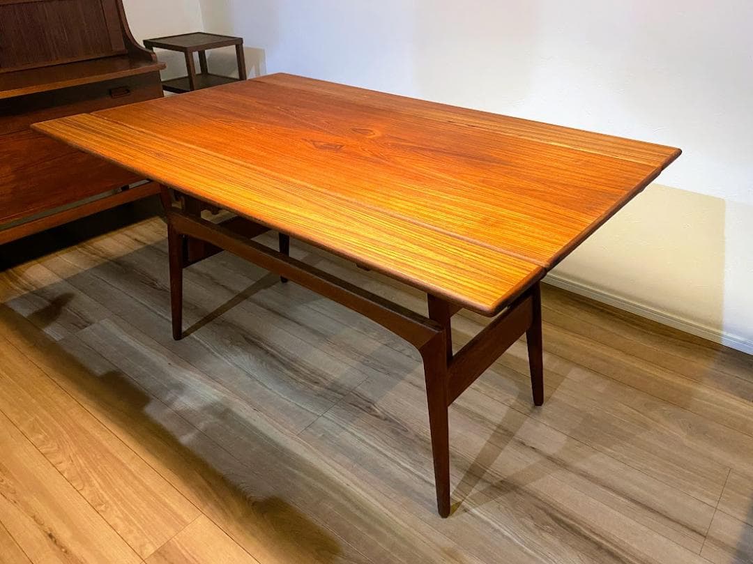 1960s デンマーク製 チーク エレベーターテーブル 仕上済