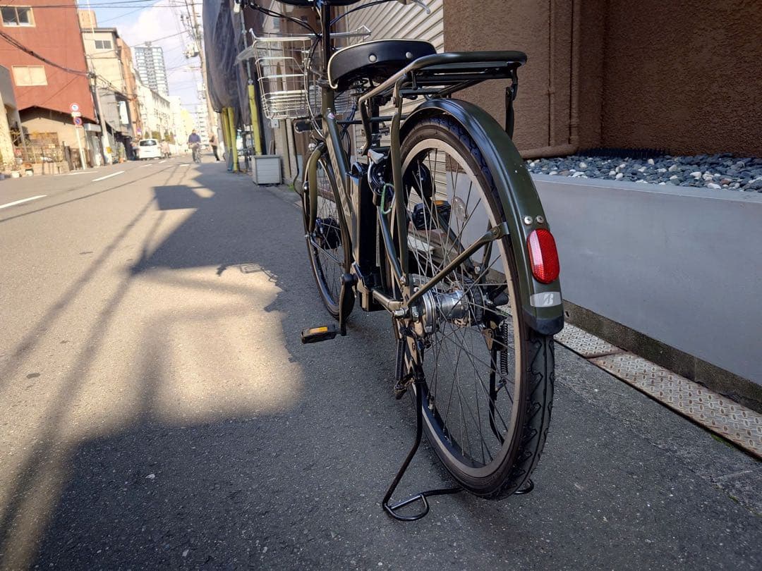 大阪府　ブリヂストン　電動アシスト自転車 オリーブグリーン