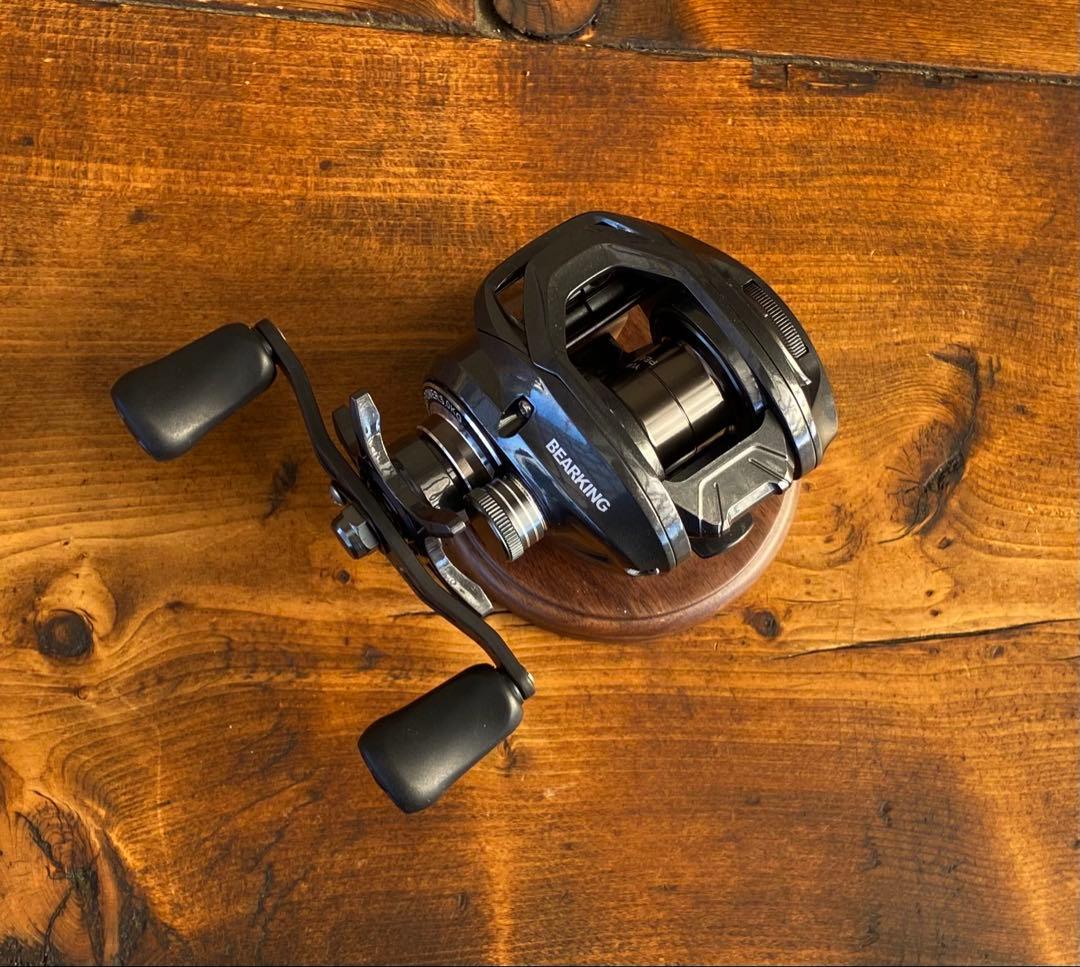 ベイトリール　ベイトフィネスリール　軽量　32φ 新品未使用　バス釣り　渓流釣り