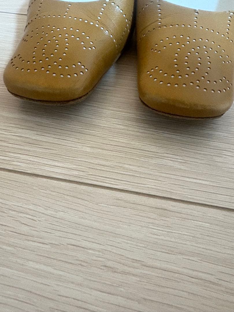 CHANEL ブラウンパンプス 37.5