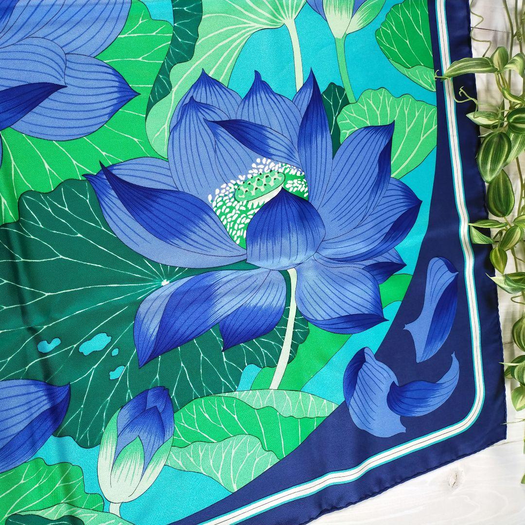 HERMES カレ90 スカーフ　FLEURS DE LOTUS 蓮の花
