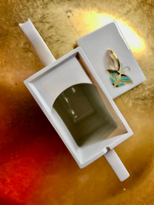 商談中　京都料亭仕様　白磁　金彩　蝶々　醤油さし