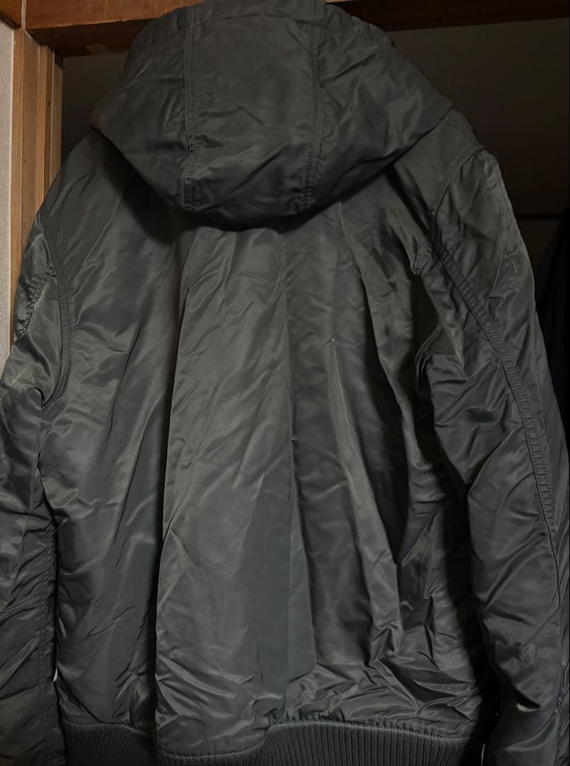 ALPHA INDUSTRIES MA-1ジャケット オリーブグリーン