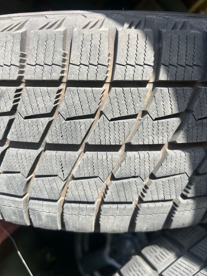 スタッドレスタイヤ 205/60R16 4本セット