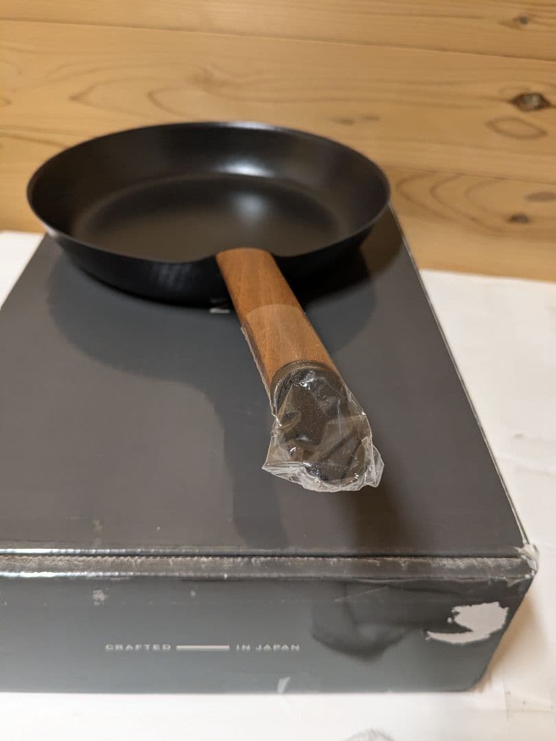 【未使用】バーミキュラ フライパン 26cm ウォールナット ガス・IH対応