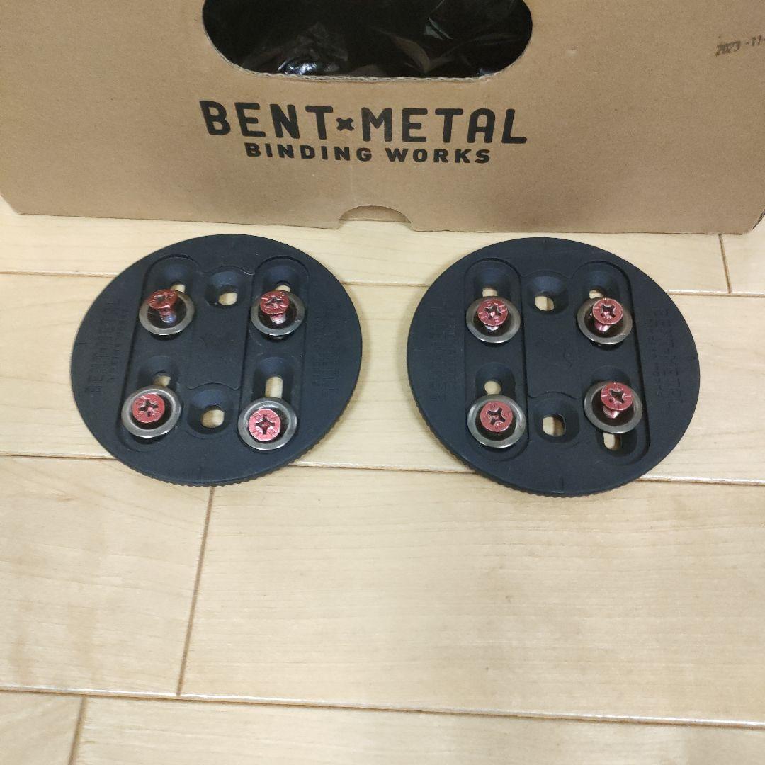 中古美品最終値下げ24-25モデル　ベントメタルビンディング　BOLT　Mサイズ