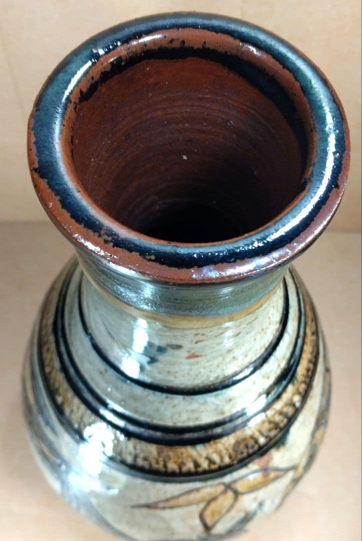 読谷初期【本物保証】金城次郎 魚紋花瓶 共箱 本人書付 h33㎝超 栞 人間国宝