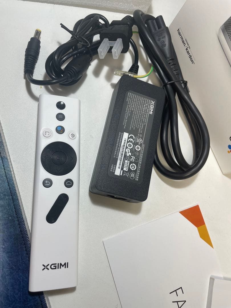 XGIMI MOGO Pro 1080P ポータブルプロジェクター