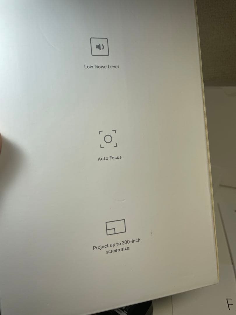 XGIMI MOGO Pro 1080P ポータブルプロジェクター