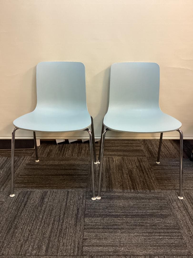 ２脚セット　ヴィトラ　ハルチューブ　アイスグレー　スタッキング　ミーティング B